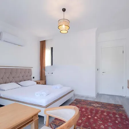Sunrise In Oludeniz, 4 Bedroom Private Pool Villa *